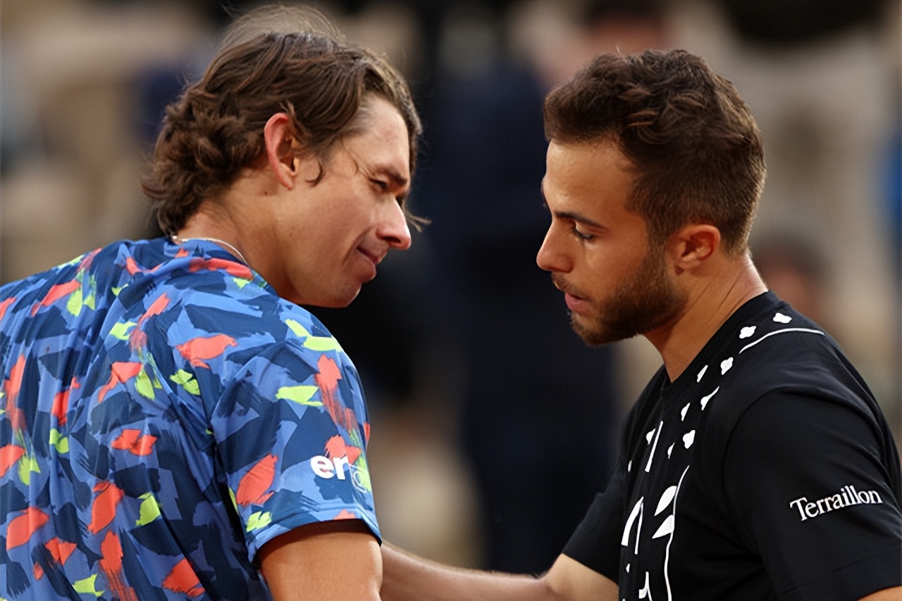 关于法网八强战爆出冷门！菲尼克斯太阳惊险波尔图，争冠形势突变的信息